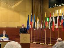 Dr. Varga Zs. András beszédet mond az EUB ünnepi konferenciáján